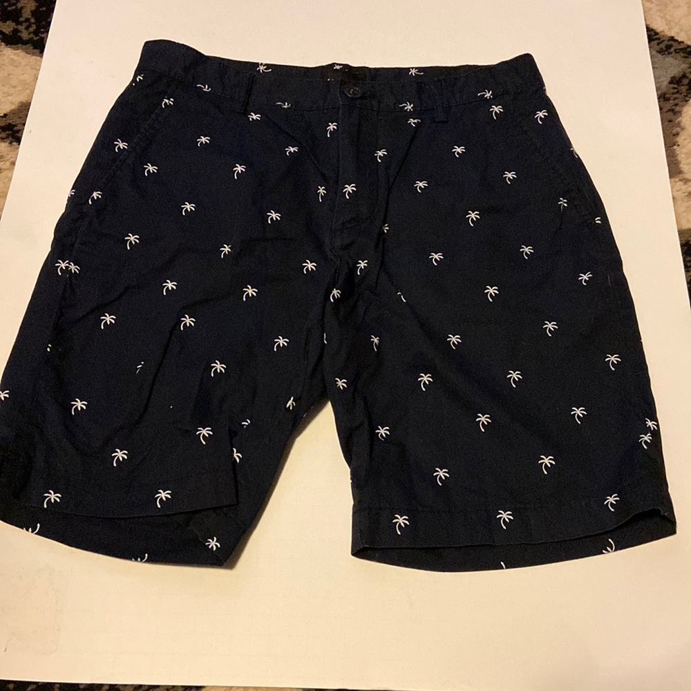 Palm tree navy shorts